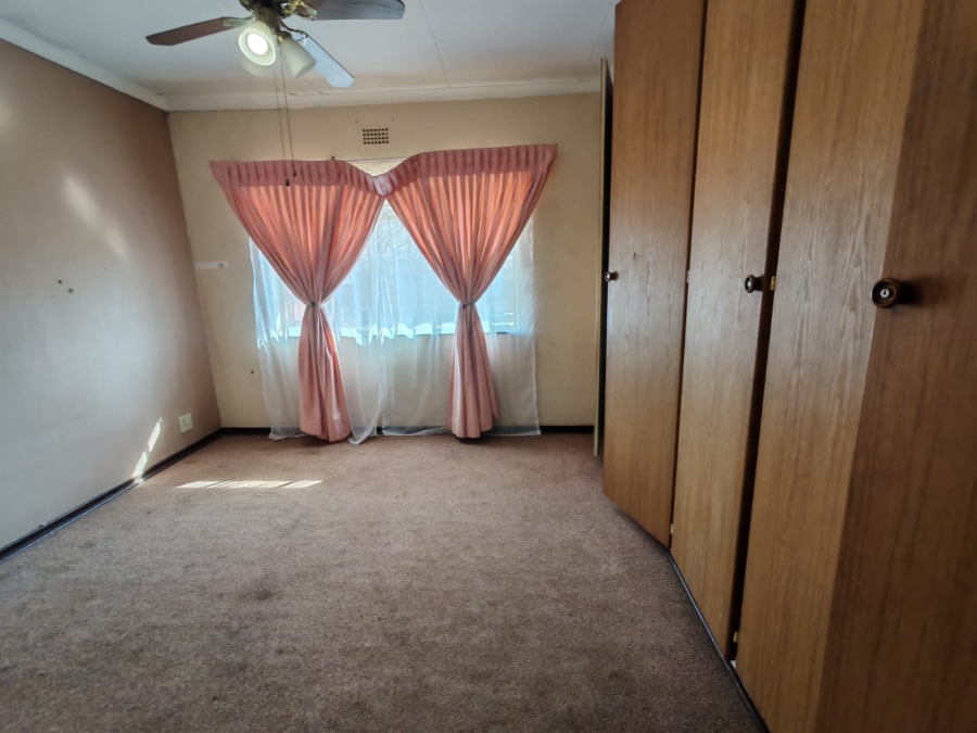 3 Bedroom Property for Sale in Roodia Free State
